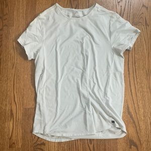 Mens lulu lemon shirt size medium